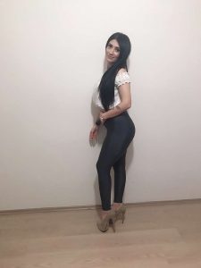Ataşehir Eskort Talebe Kız Semiha Otelde Görüşüyor