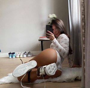 Başı Bağlı İstanbul Altunizade Orospu Simge