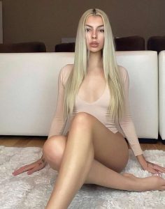 Başı Bağlı İstanbul Topselvi Eva Körpe Ateşli Bayan Escort Şah