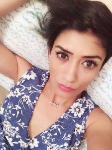 Grup yapan Pendik Escort Üniversiteli Sibel ile Grup seks öyküsü
