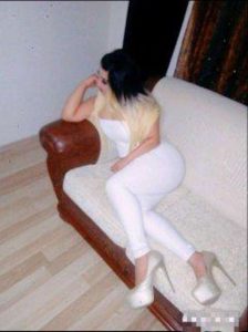 İstanbul Pendik Uydukent Genç Sarışın tesettürlü Escort Elif