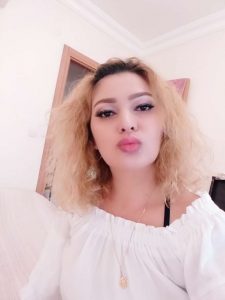 Kadıköy Escort Ezgi ile ilk seks hadisemizi dinleyin. seks itirafları