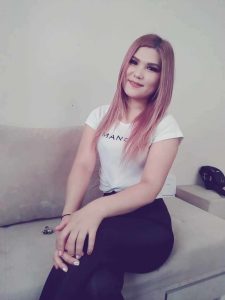 Pendik Bayan Escort Pelin'i çağırdım ve Amıma götüme soktu, ağzımı yüzümü sikti