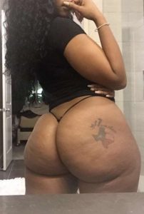 Siyah Hoş Afrikalı Escort Salmah