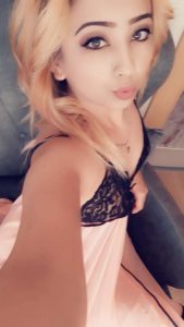 Siyah Hoş Afrikalı Escort Salmah