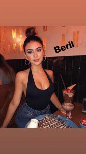 İstanbul Ataşehir  Escort Sitesinde tesettürlü Bayanlardan Yararlanımızn