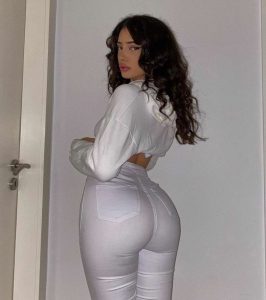 tesettürlü İstanbul Ümraniye Kendi Evinde Görüşen Escort Sena