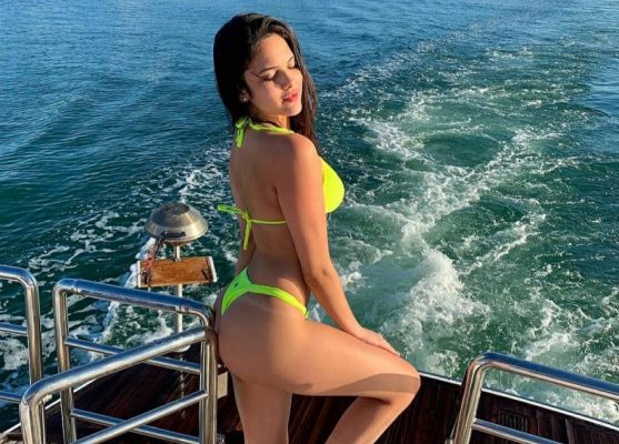 Erkeklere Düşkün Anadolu Yakası Escort Aylin Gelmenizi Sabırsızlıkla İstiyor