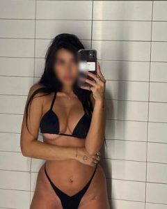 Anadolu Yakası Otele Rezidansa Gelen Esmer Hoşu Escort Zeynep