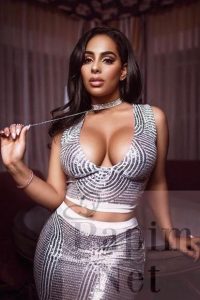 Kilolu Escort Kadın Gülbin