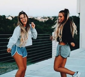 Anadolu Yakası İki Yakın Grup Escort Ayça Ve Ela