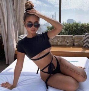 Anadolu Yakası Sosyal Medya Fenomeni Escort Dörtlük özer